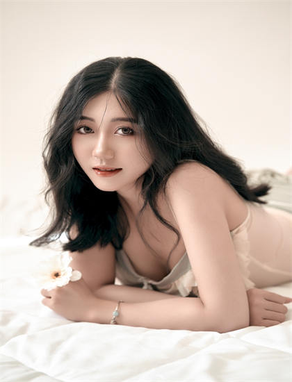 国产亚洲AV蜜桃无码_亚洲日韩国产有码无na